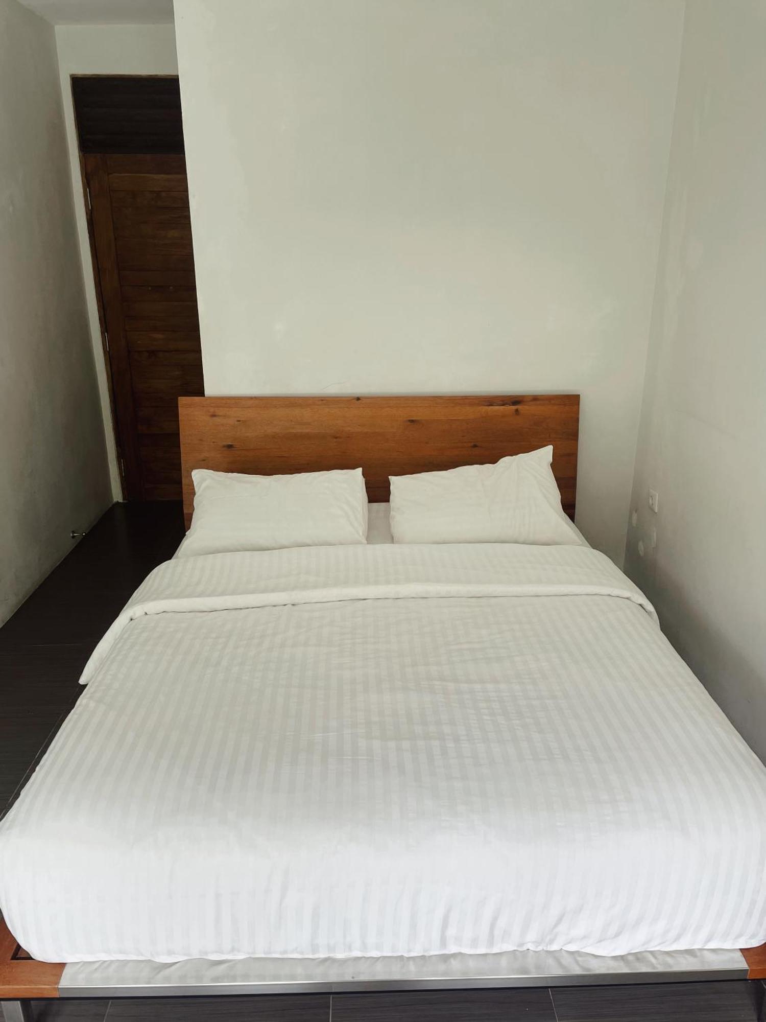 Habitat Hills Hotel Cisarua Bagian luar foto